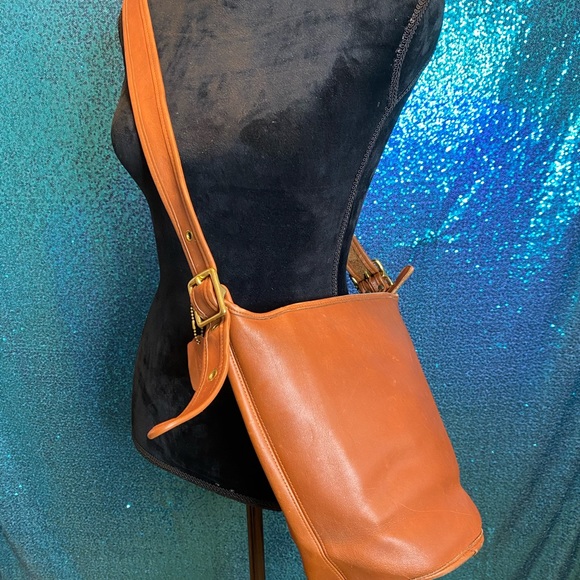 COPY - Vintage Hobo Coach Bag - Picture 8 of 10